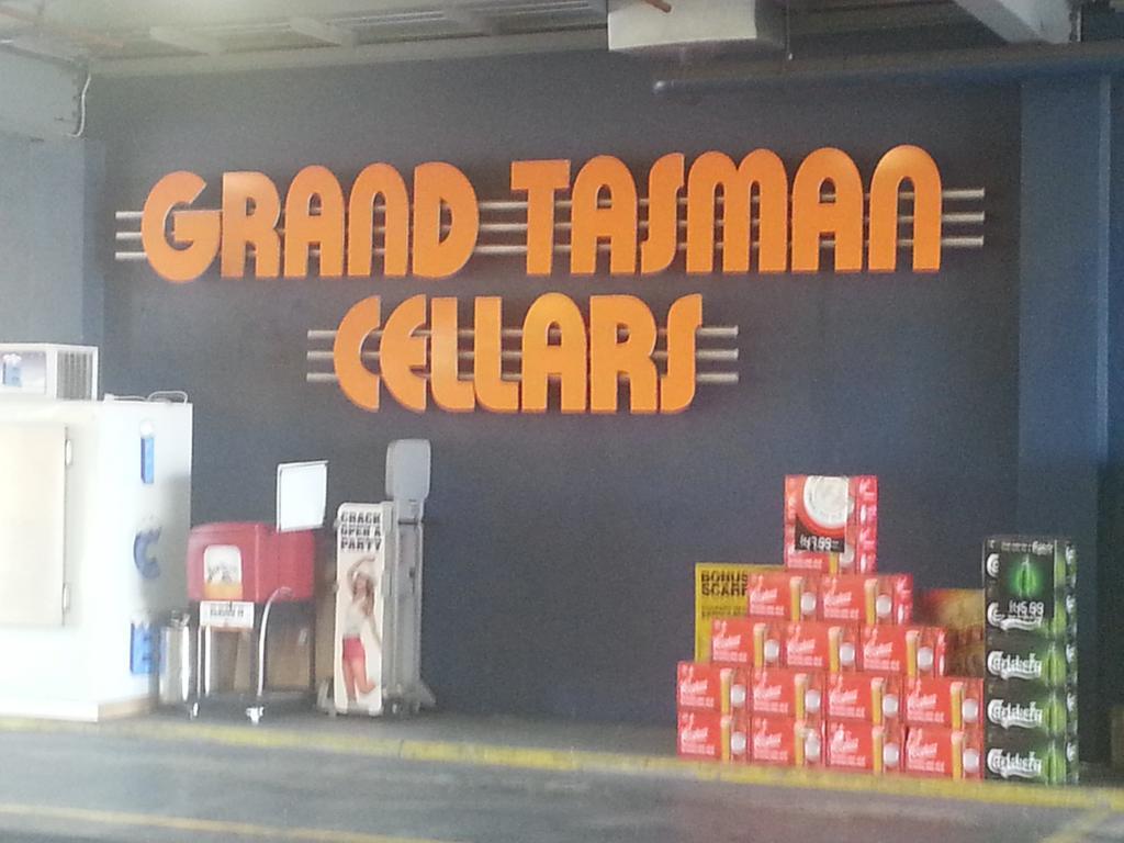 פורט לינקולן Grand Tasman Hotel מראה חיצוני תמונה